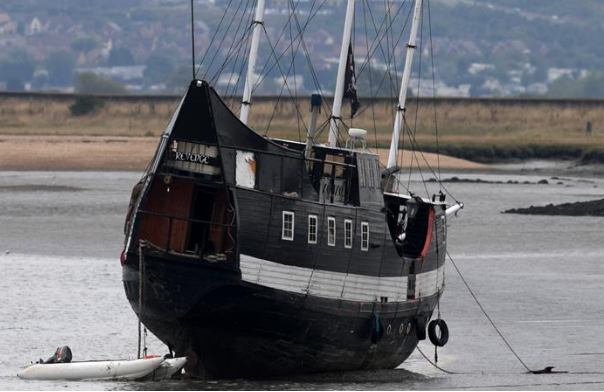 pirate-ship-at-faversham-creek
